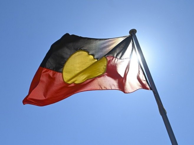 Застава Абориџина (Фото: EPA-EFE/LUKAS COCH) - 