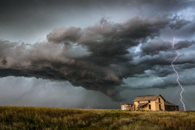 Ловци на олује у Оклахоми... (Фото: Vanessa Neufeld/nationalgeographic.com)