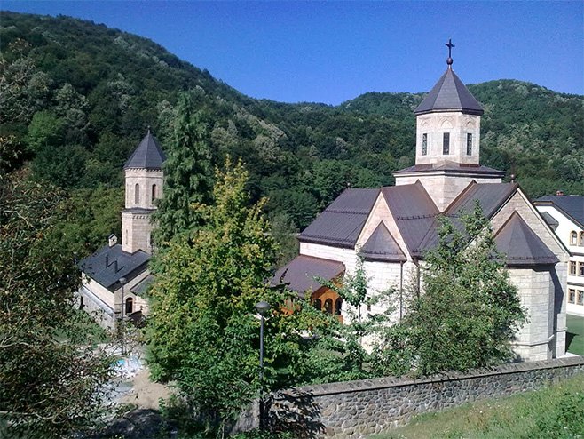 Манастир Моштаница (Фото: panoramio.com @Suzanija ja) - 