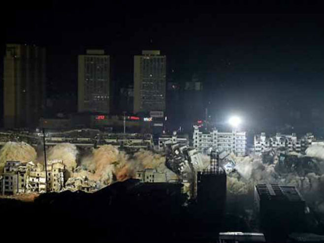 Кинези за 10 секунди срушили 19 небодера (Фото: Агенције) - 