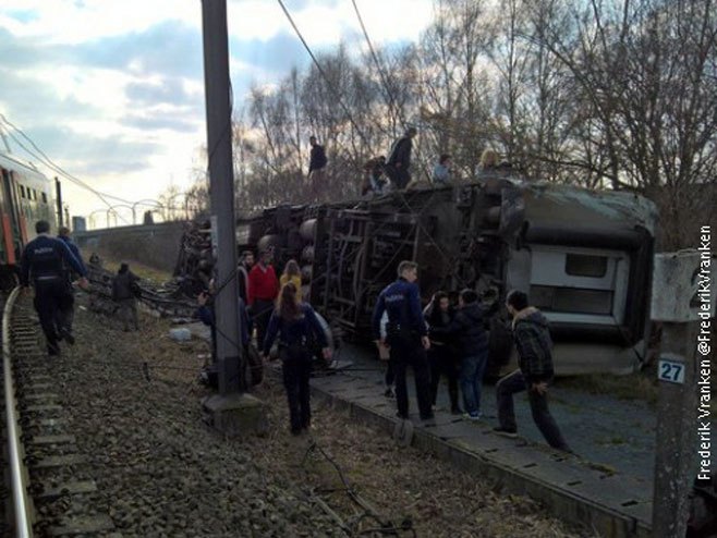 Белгија- у несрећи воза једна жртва, 20 повријеђених - Фото: РТС
