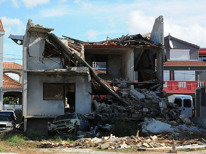 Рушевине, куће (фото: forum.tm) - 