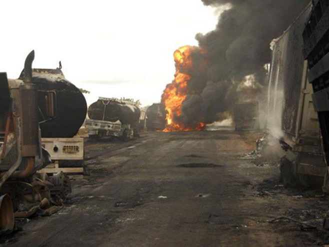 Нигерија - експлозија гаса (фото: twitter.com) - 