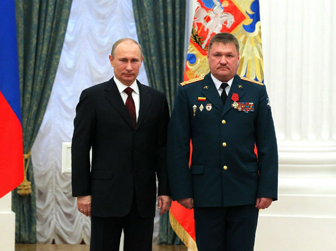Генерал Валериј Асапов са предсједником Владимиром Путином - Фото: RT
