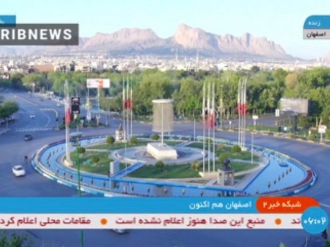 Снимак екрана иранске државна телевизије који приказује град Исфахан након експлозије (Фото: EPA-EFE/IRANIAN STATE TV (IRIB)) - 