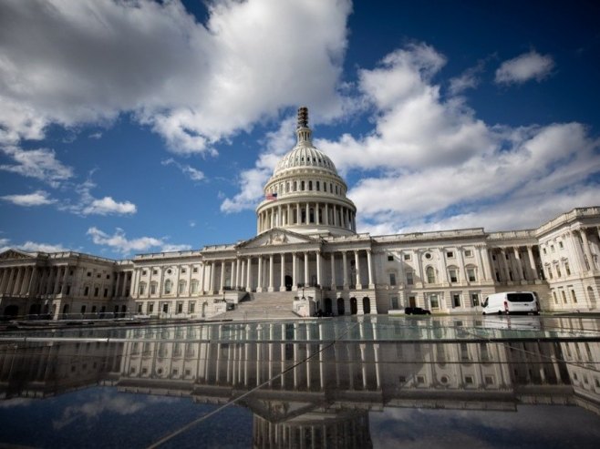 Амерички Конгрес (Фото: EPA/BRANDEN CAMP) - 